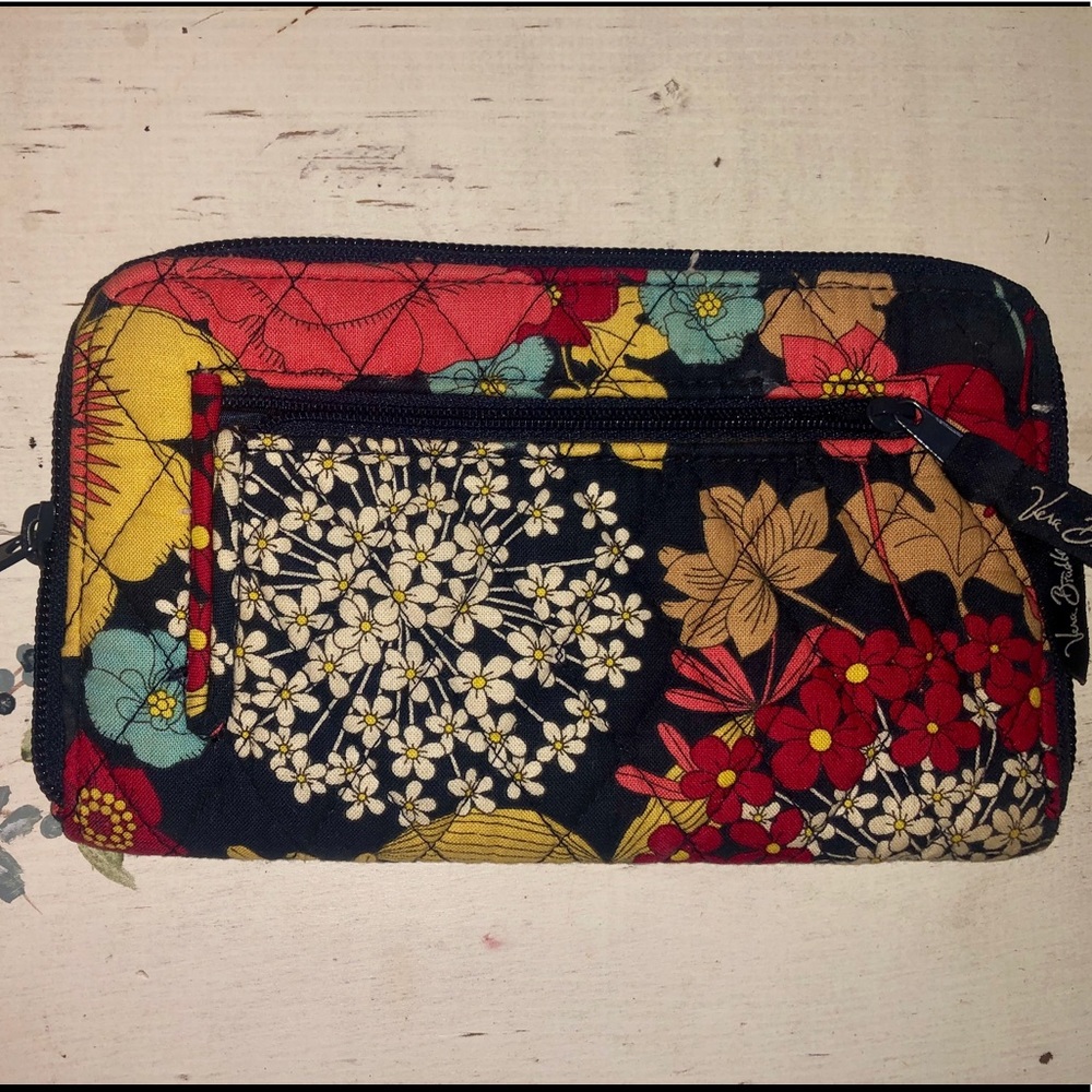 LARGE VERA BRADLEY WALLET! barely used and clean!